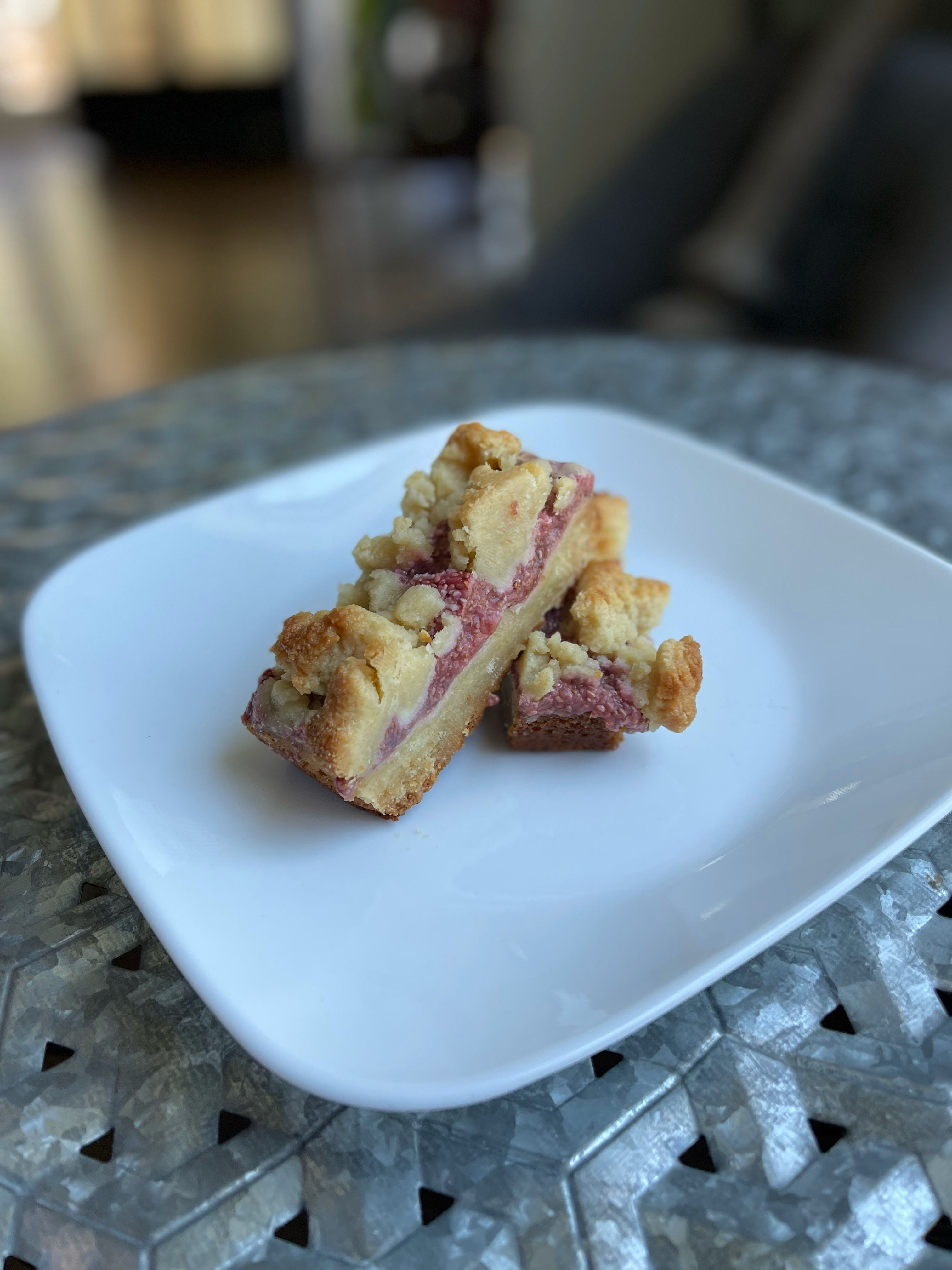 Strawberry Shortbread Bars by Kim 3pk