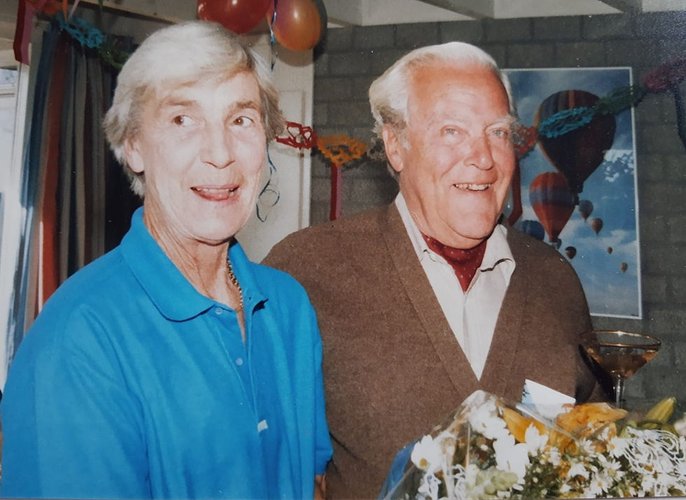Aunt Bunty and Uncle Tom