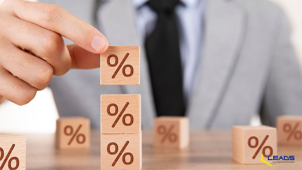 Homem analisando taxa de desconto em contratos de arrendamento para IFRS 16