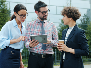 Learning Zoho CRM in a Cohort vs Learning Alone - What Actually Changes  