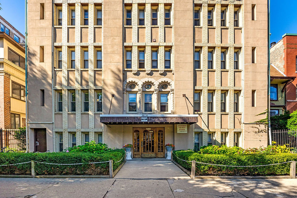 5830 N. Kenmore Avenue