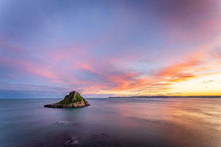 A colourful sunset over Thatcher's Rock, Torquay by Devon photographer Gary Holpin