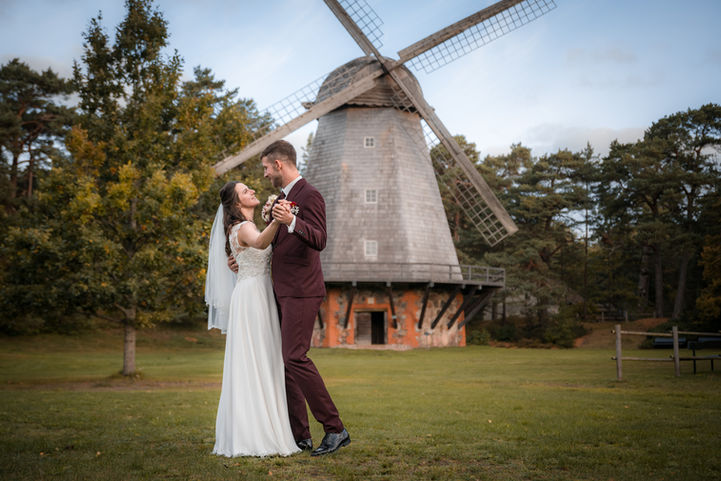 Liva Paseka Wedding Photographer, Derbyshire