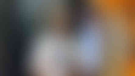 Giri dengan salah satu vending machine unik