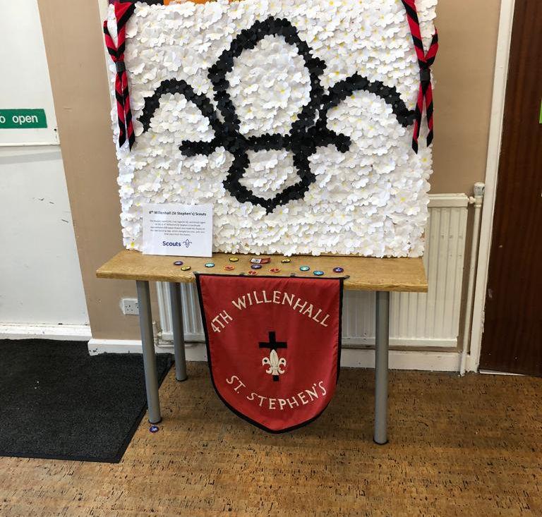 Beavers work together to create Scout logo.jpg