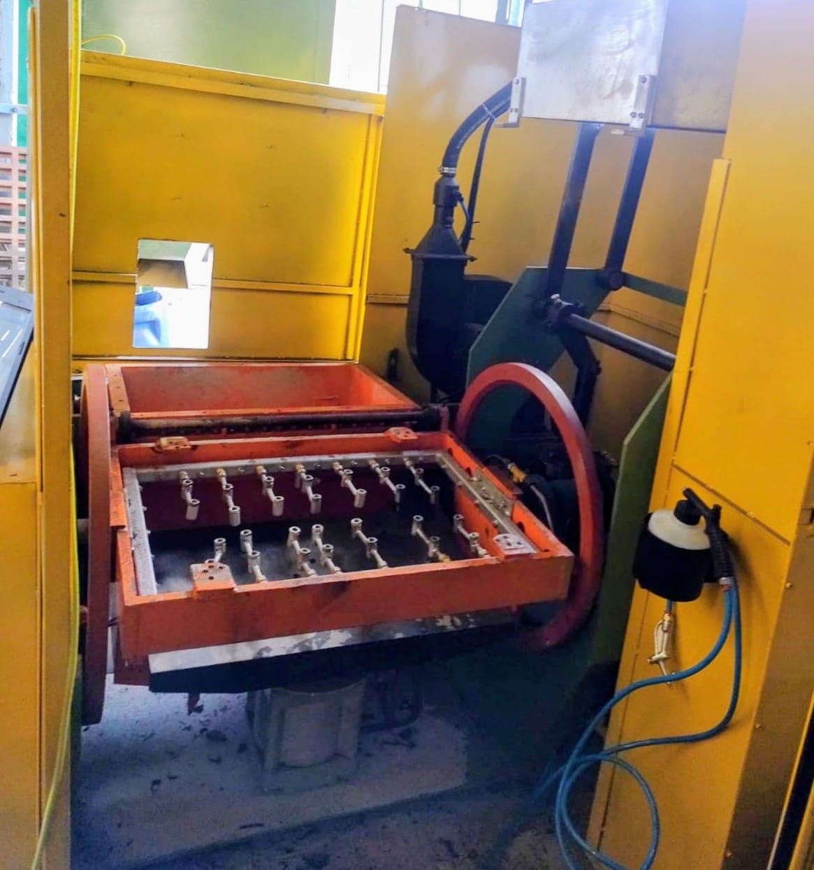 MAQUINA CASQUEIRA SHELL MOLDING MC22X34 NR10 NR12 COM LAUDO E ART