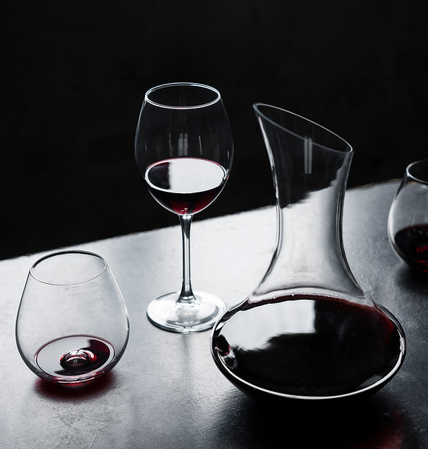 high-angle-decanter-wine-glasses-assortment.jpg