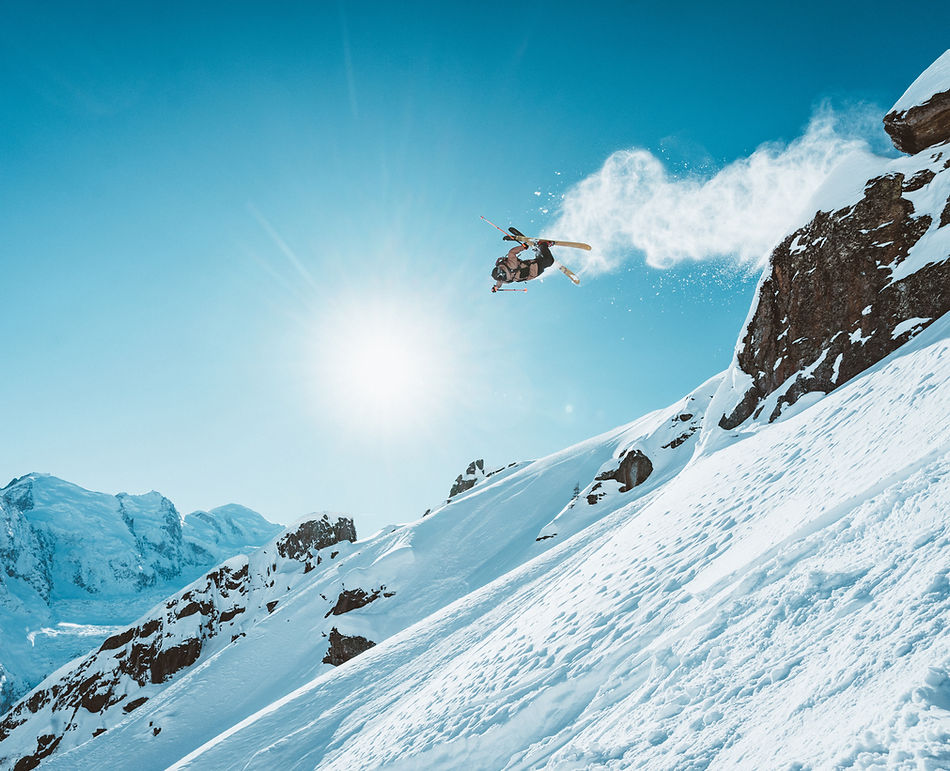 LEO-©Mathis-Dumas-5 light.jpg