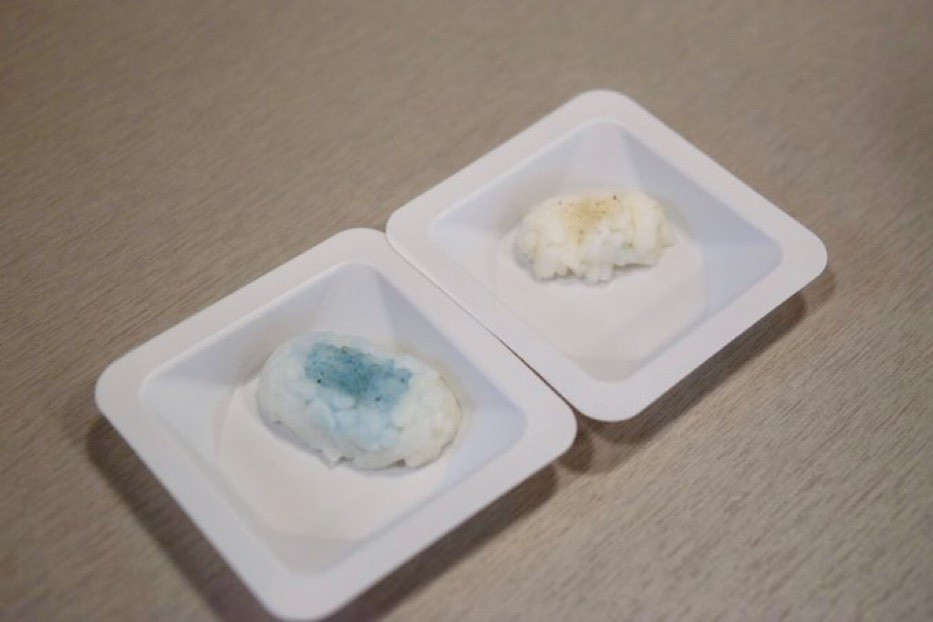 “Hybrid” fresh cell-based shrimp, algae, mushroom mycelia sushi