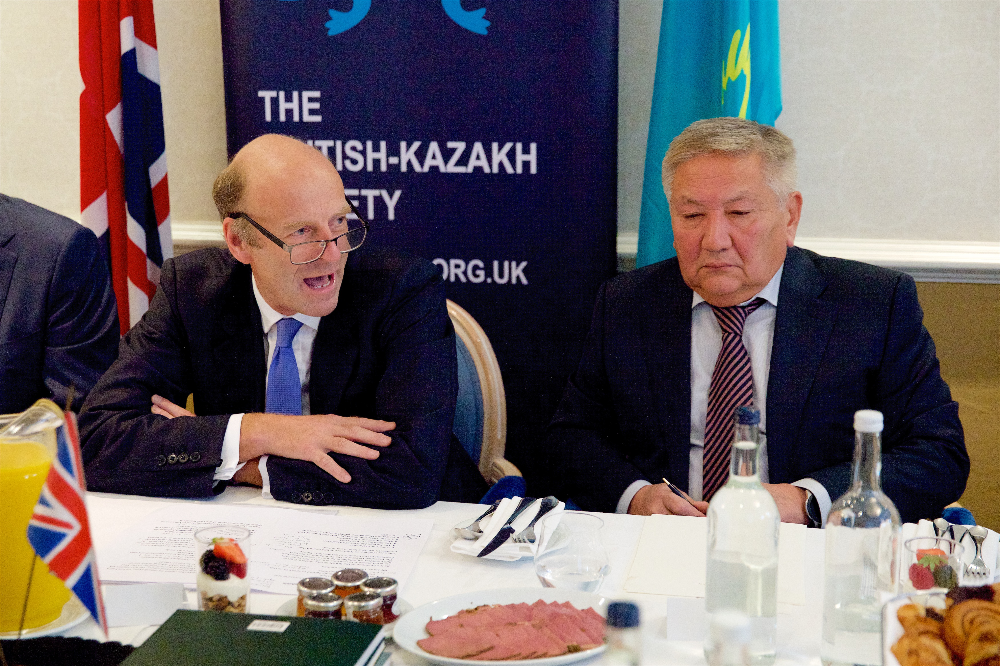 Rupert Goodman, Kairat Abusseitov