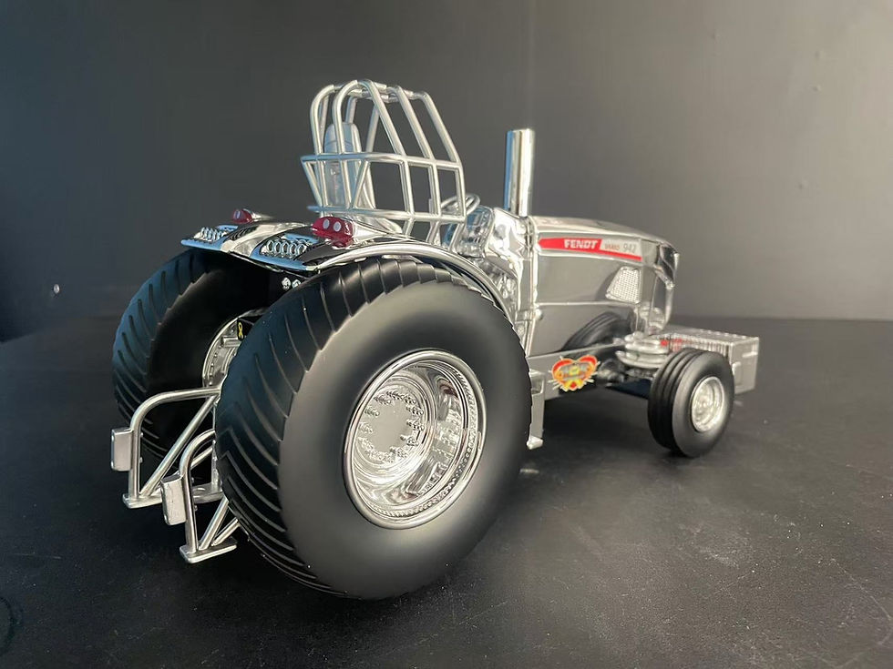Thumbnail: Chrome 1/16 Never Giving Up Fendt 942 Vario