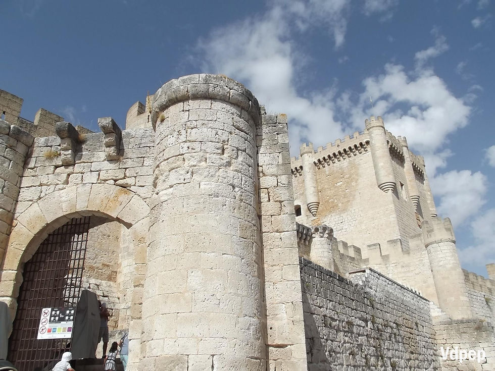 Entrada al Castillo de Peñafiel