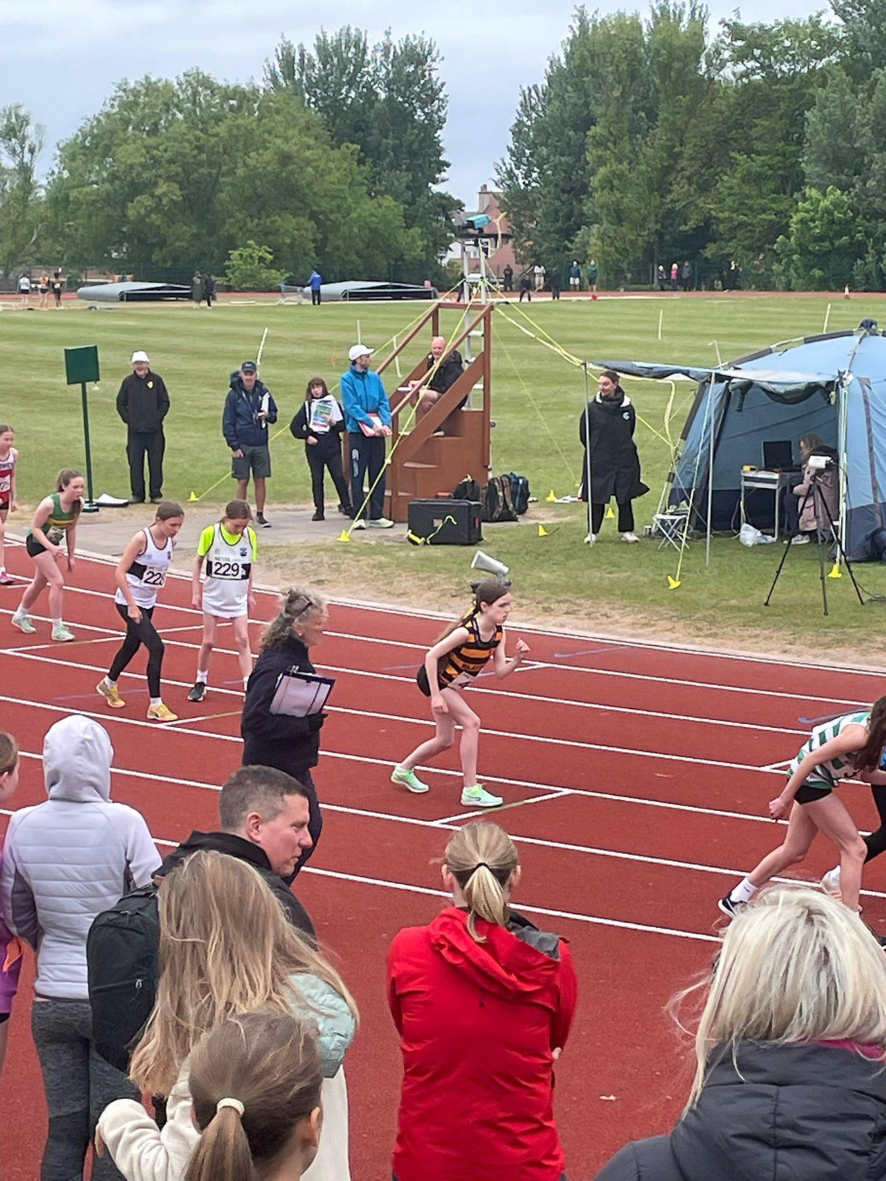 Blaydon athletes at NEYDL 18 May 2025