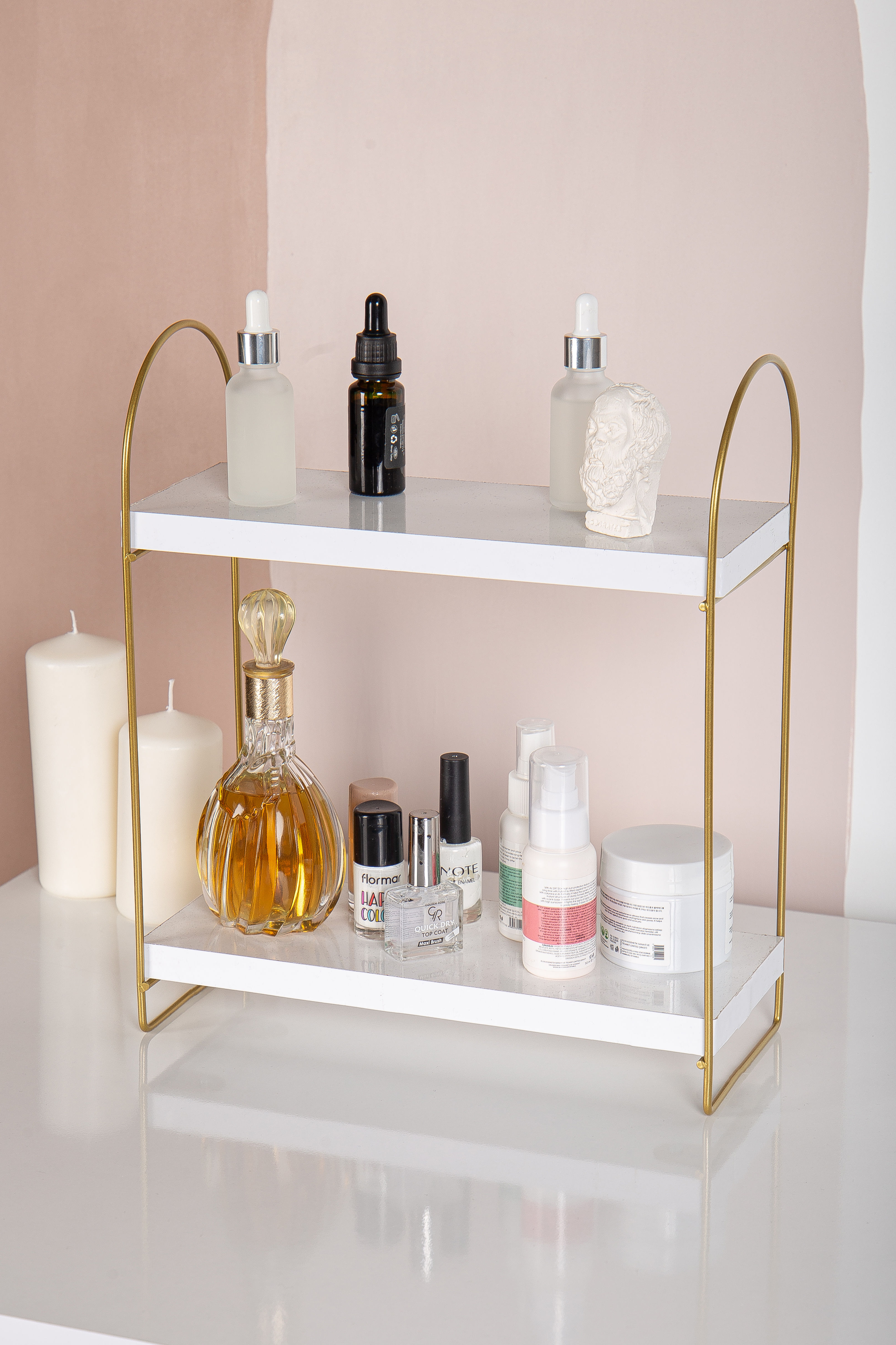 Eskimo Organizer, Cosmetics Stand