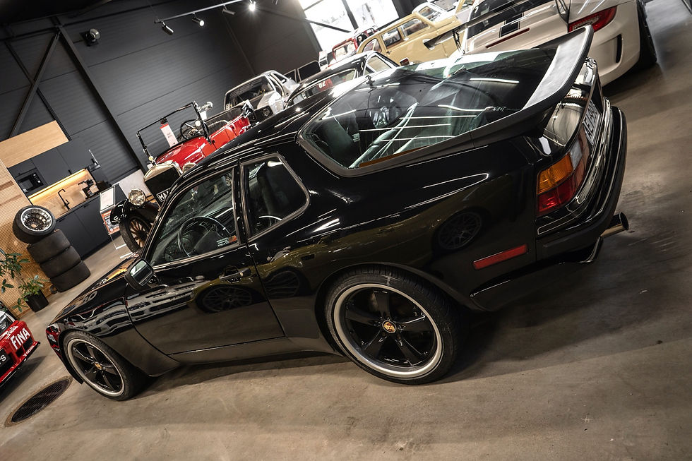 Thumbnail: SOLD! Porsche 944 turbo -87