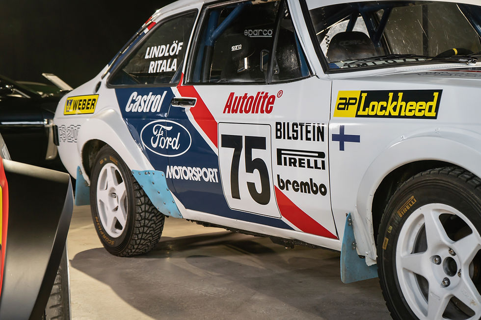 Thumbnail: SOLD! Ford Escort RS2000 -75