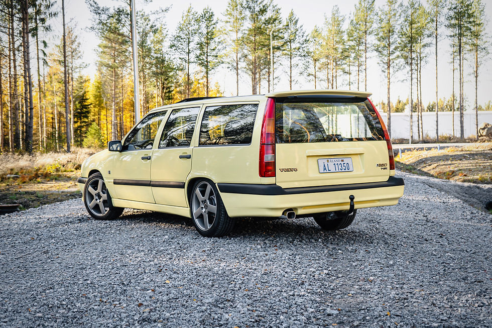 Thumbnail: SOLD! Volvo 850 T-5R -95