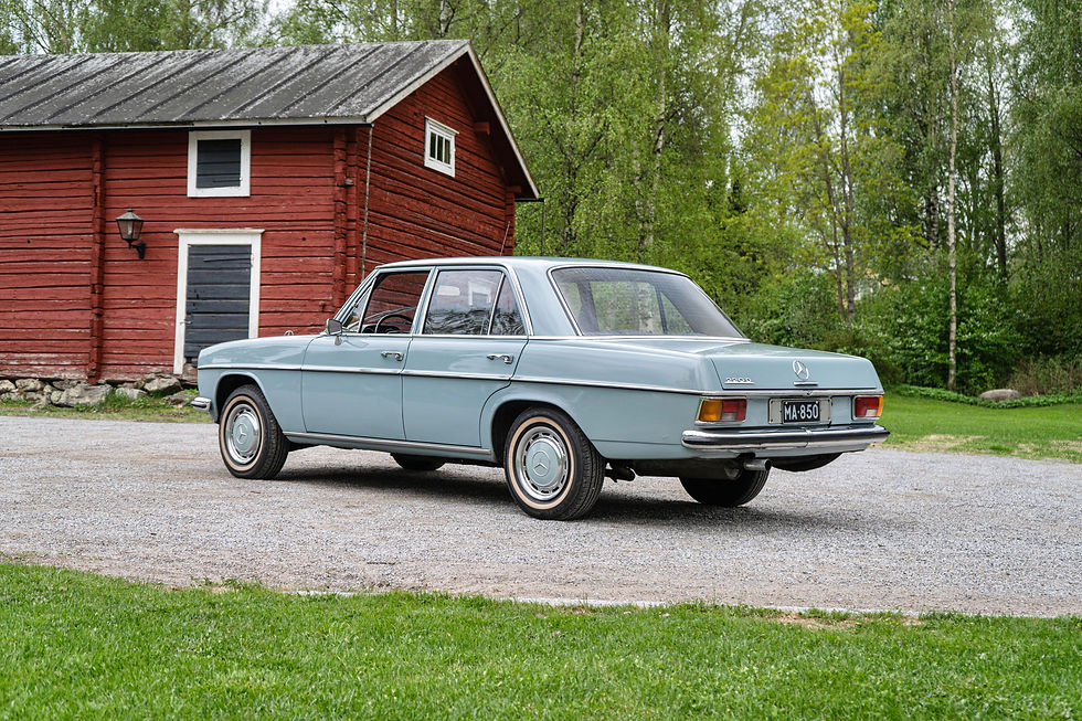 Thumbnail: SOLD! Mercedes-Benz 220D -69