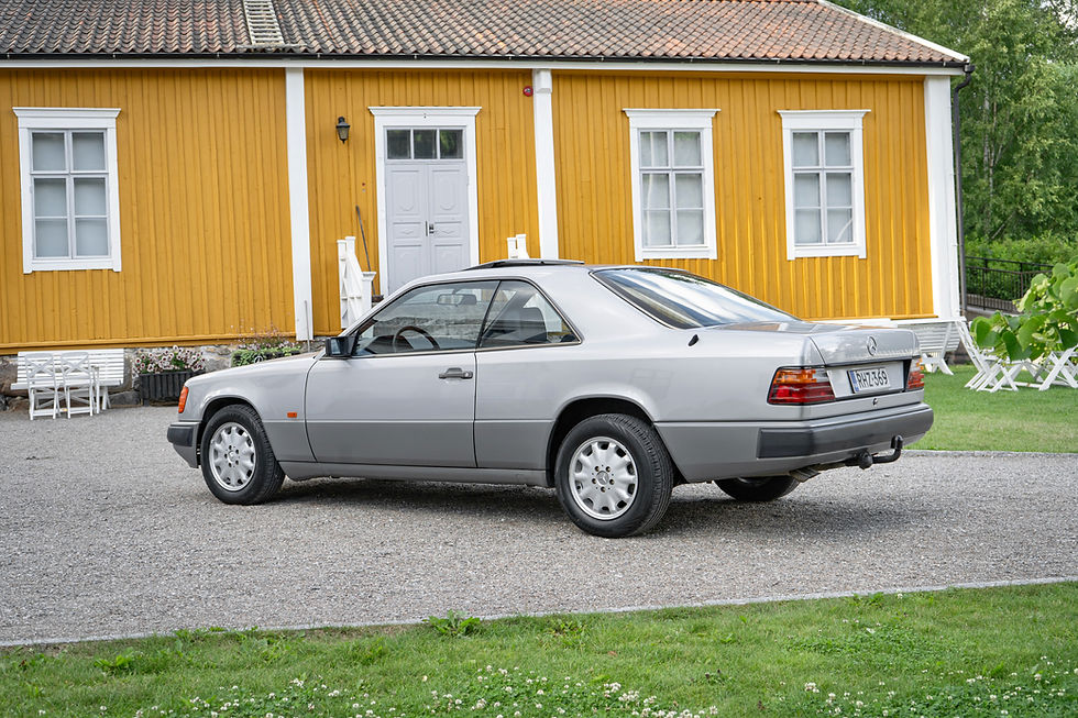 Thumbnail: SOLD! Mercedes-Benz 300 CE -88