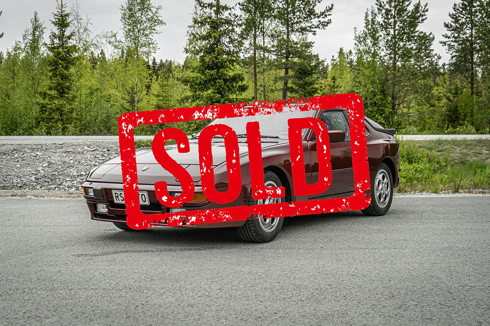 SOLD! Porsche 944S -89