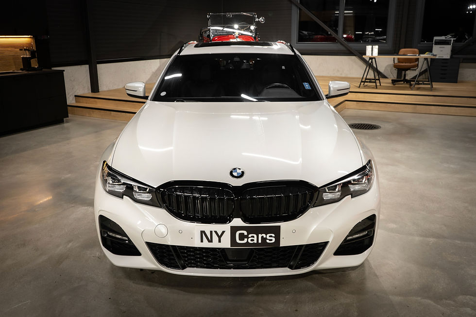 Thumbnail: BMW 330e -21