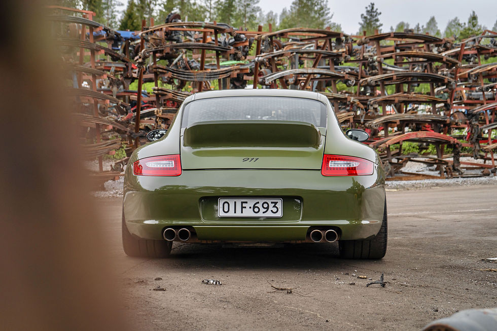 Thumbnail: SOLD! Porsche 911 Carrera S -05