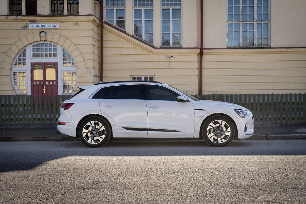 Thumbnail: SOLD! Audi e-tron -19