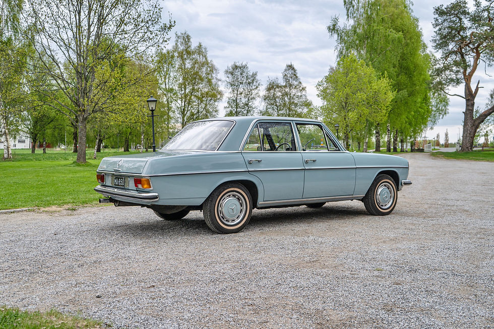 Thumbnail: SOLD! Mercedes-Benz 220D -69