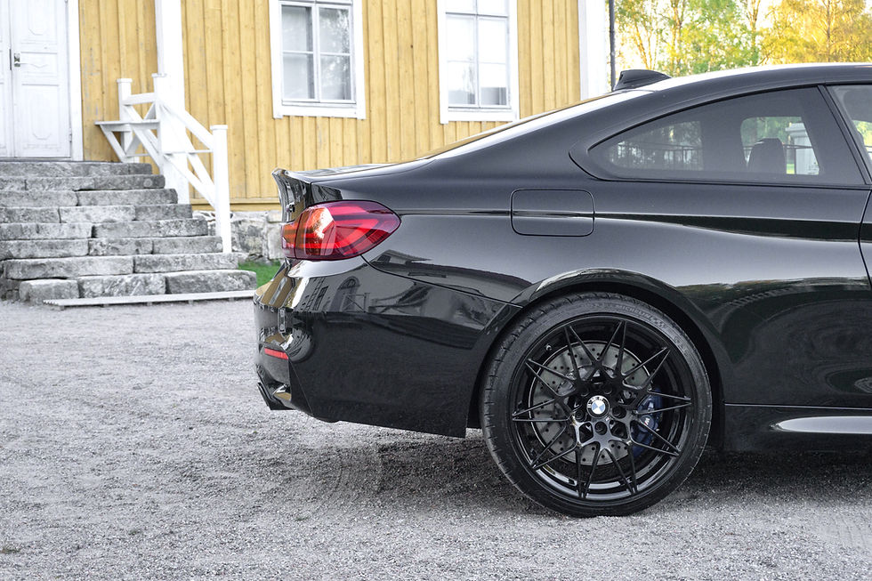 Thumbnail: SOLD! BMW M4 Competition -19