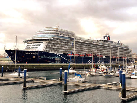 Taufreise der Mein Schiff 2