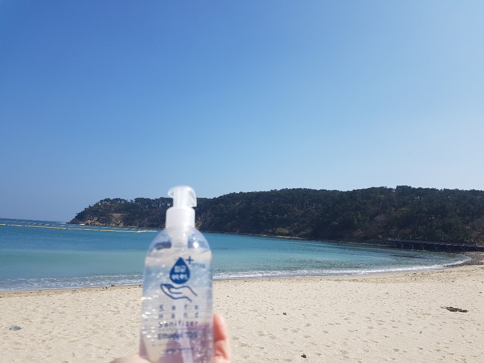 Hand sanitizer is the hottest fashion accessory on the peninsula.,