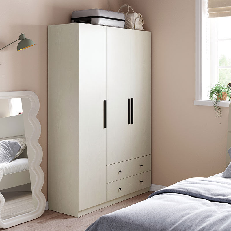 Thumbnail: ERGA WARDROBE