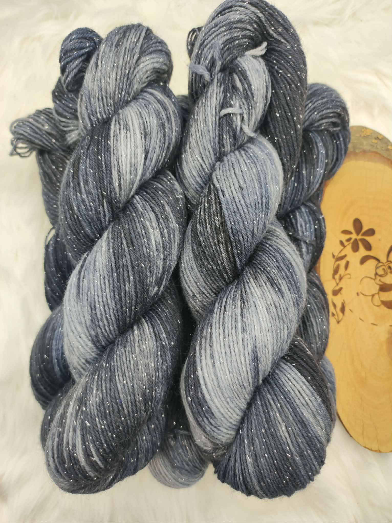 Handgefärbte Sockenwolle