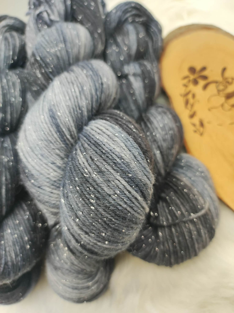 Miniaturbild: Handgefärbte Sockenwolle