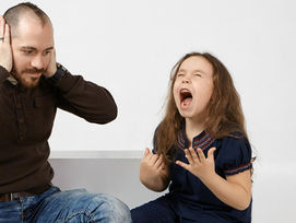 Más allá del grito: Lo que tu hijo intenta decirte cuando explota.