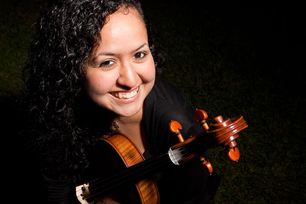 Maria Valencia -Violist