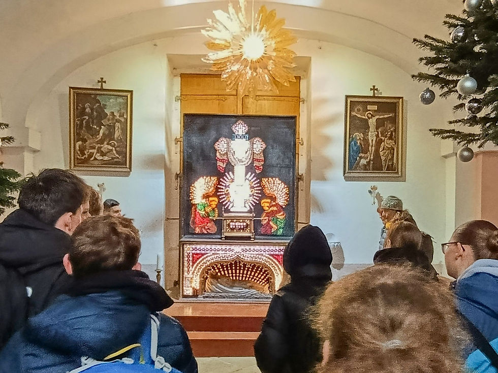 Sklo, minerály a smažák