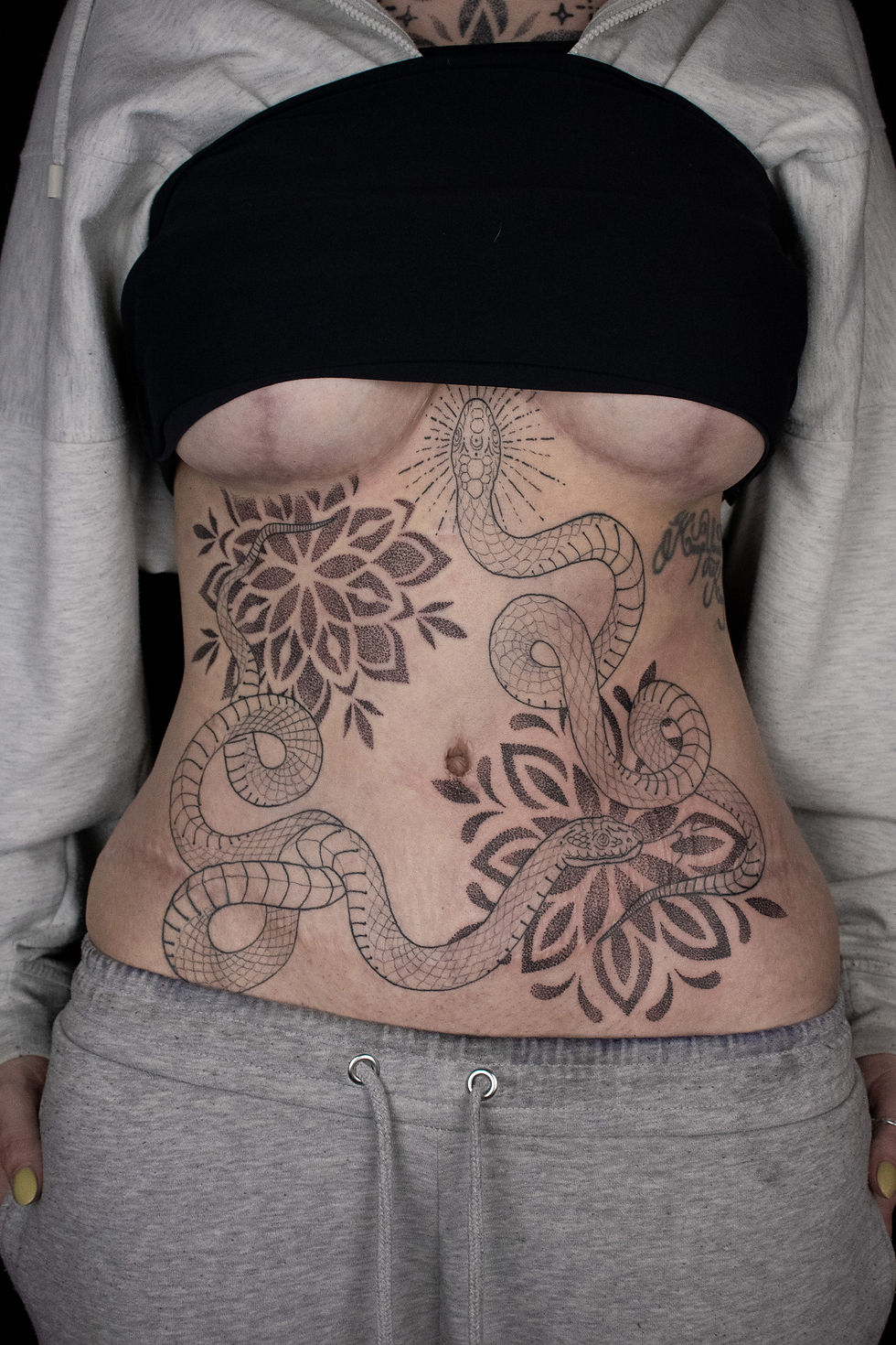 Rach, @cursed_tattooing