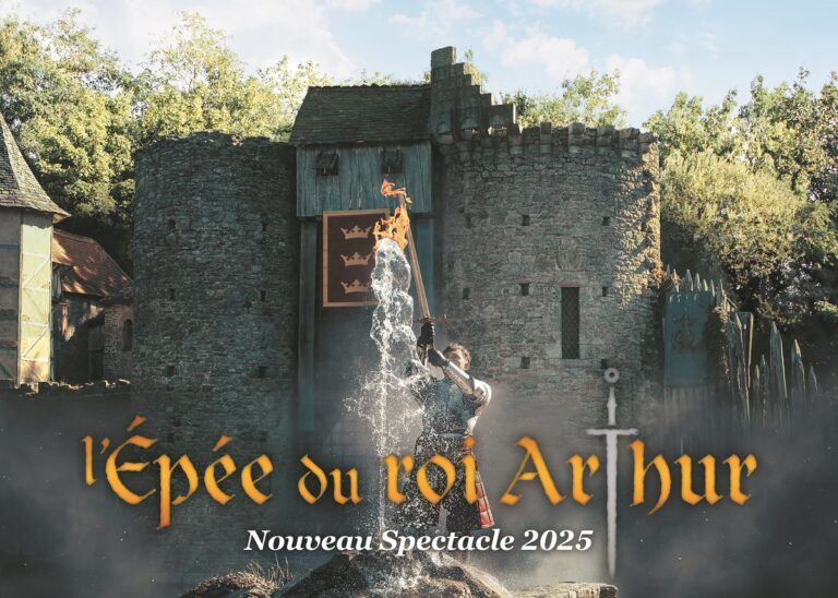 Nouveaute-2025_LEpee-du-Roi-Arthur_Arnaud-Masson_Puy-du-Fou-768x548