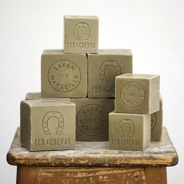 Détachant - Bloc de savon de Marseille