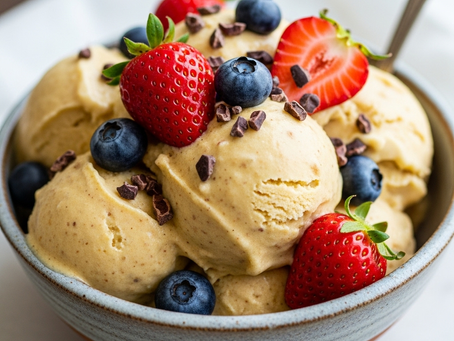 Creme Gelado de Banana com Pasta de Amendoim e Tâmaras