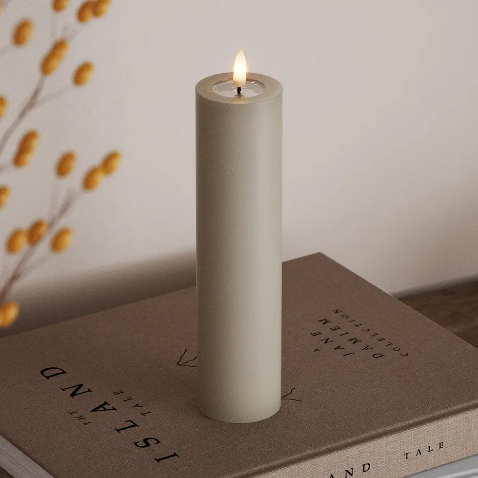 Bougie LED pilier sable Deluxe Home Art Ø 5 x 20 cm flamme 3D