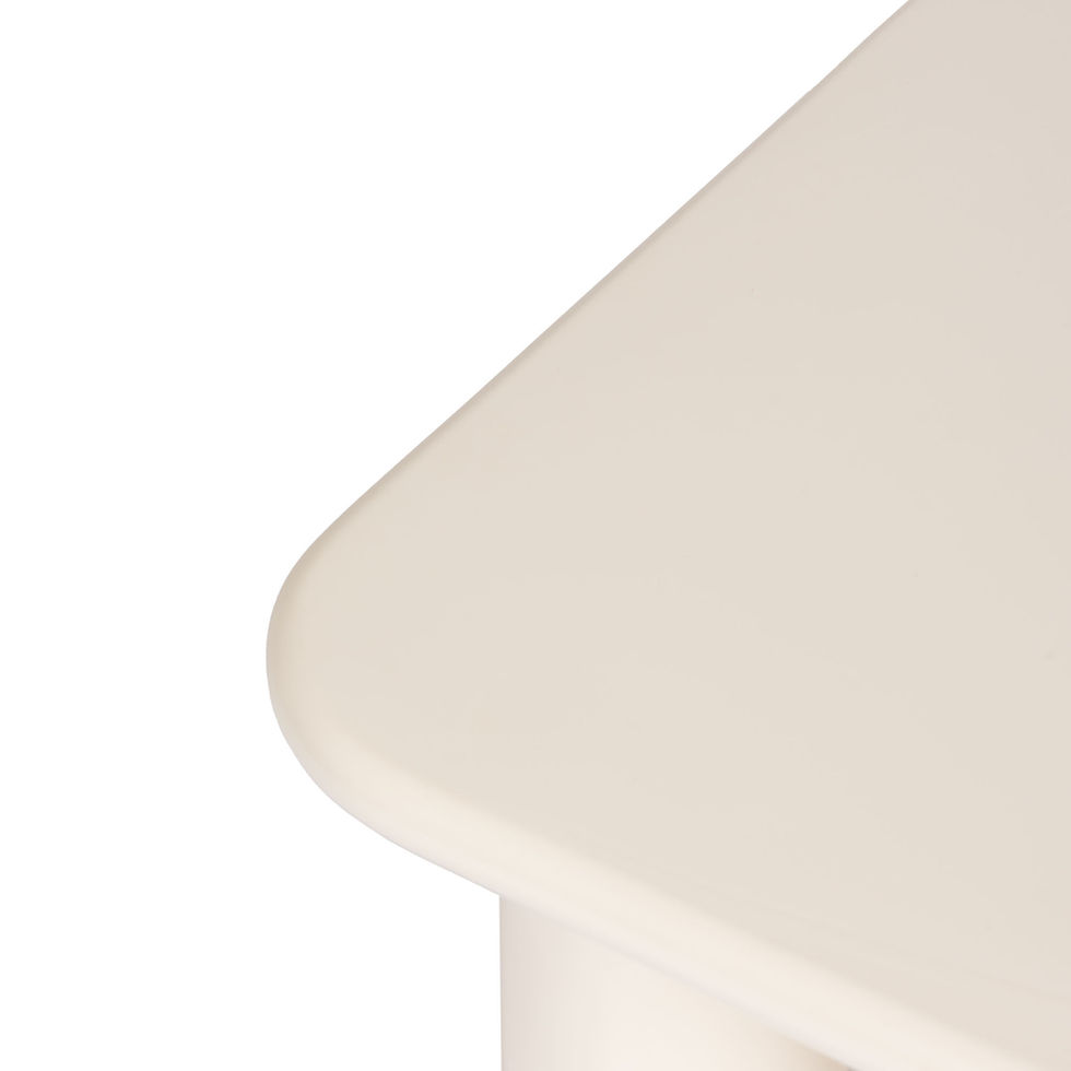 Table basse carrée écru laqué Irving avec pieds cylindriques design