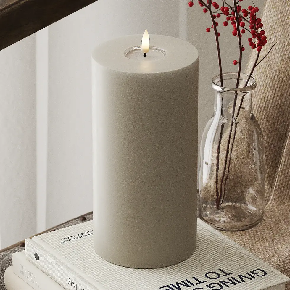 Bougie LED pilier sable Deluxe Home Art 10 x 20 cm flamme 3D