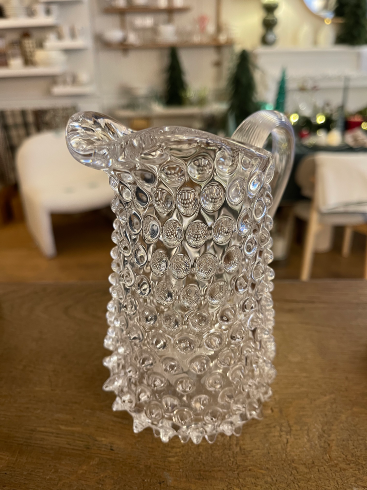 Petit pichet en cristal de Bohème transparent avec manche, hauteur 15 cm – Sélection Chehoma.