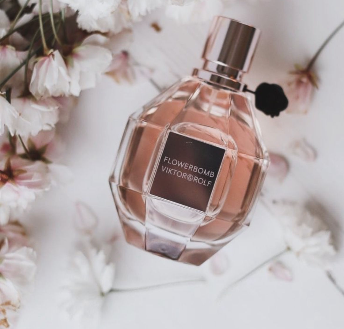 Viktor&Rolf   Flowerbomb Eau de Parfum 3.4oz
