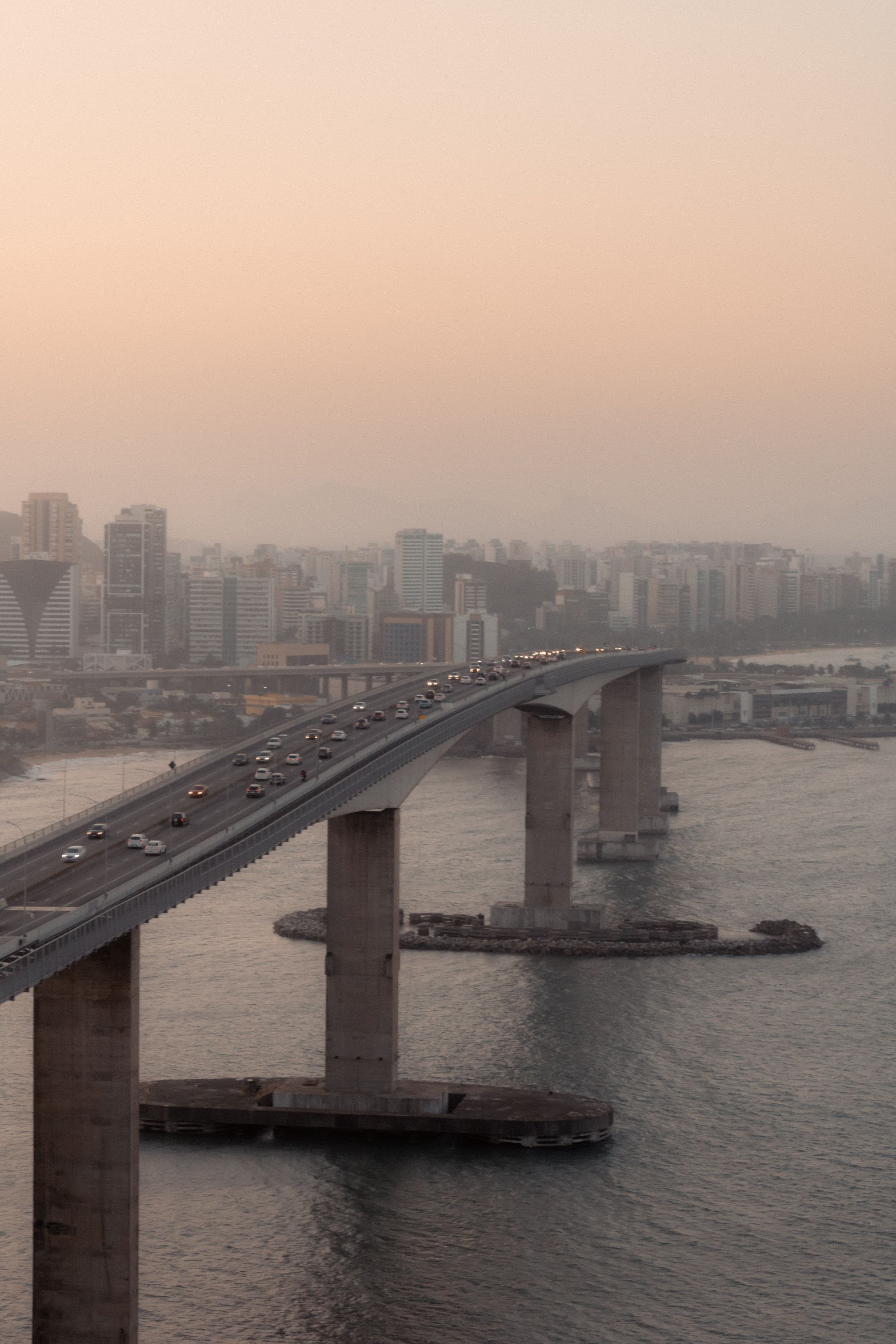 The Rio-Niteroi bridge across Guanabara Bay at dusk.