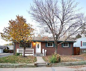 Colorado Avenue House - Located near the University of Denver