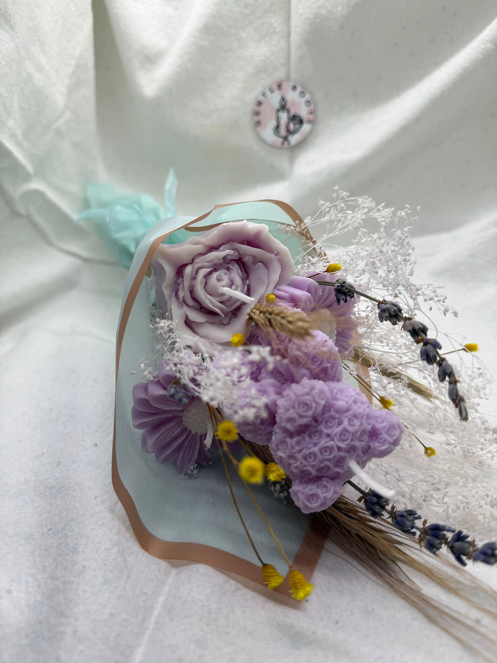 Thumbnail: Three Candle Bouquet