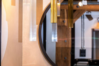 HighEnd Spiegel in Rund - Speicherwerkstatt Showroom für Interior in Hamburg